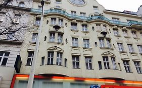 玛利亚希尔夫膳食公寓酒店